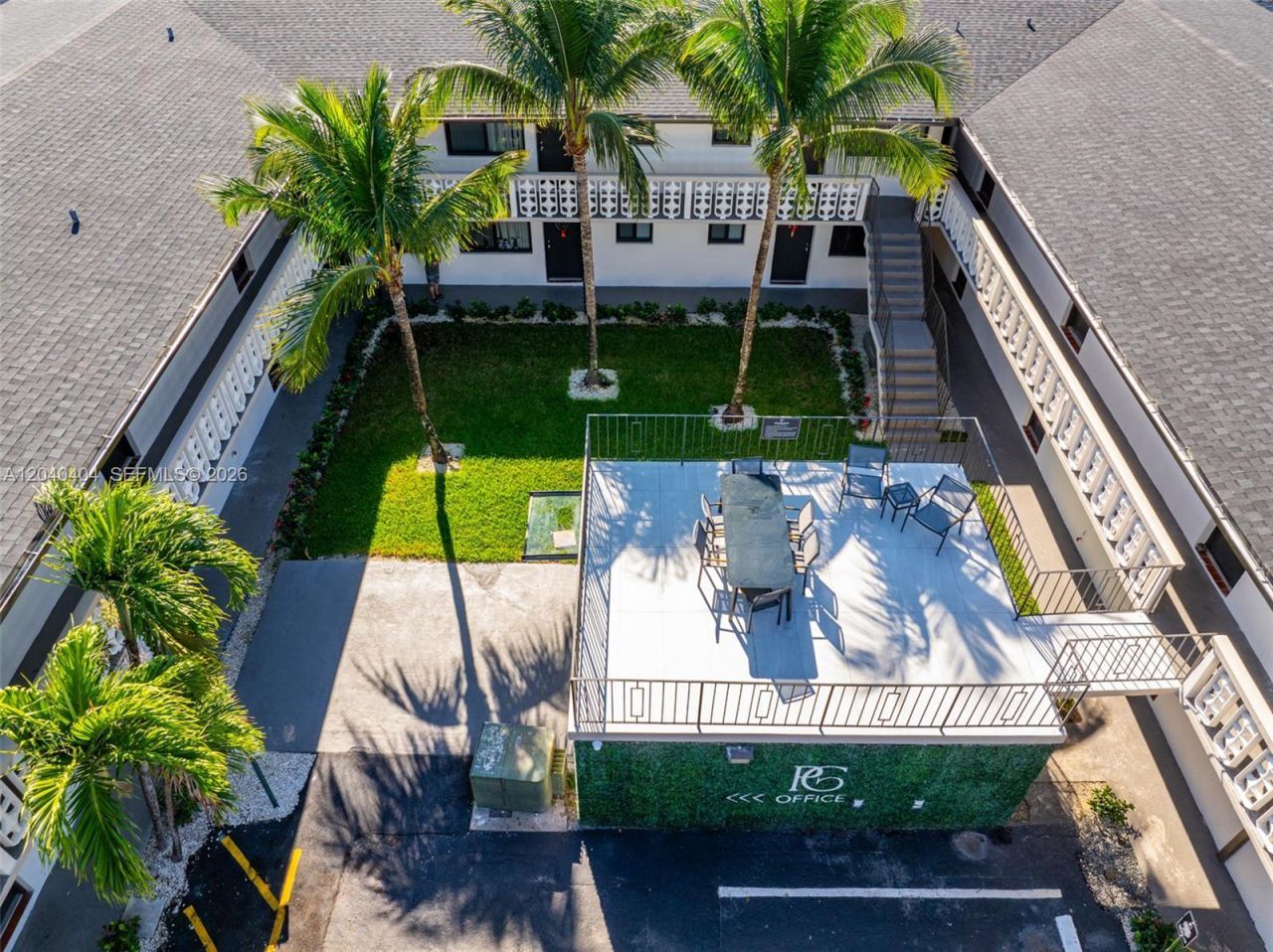 1330 W 29th St, Unit 37, Hialeah, FL 33012 Photo