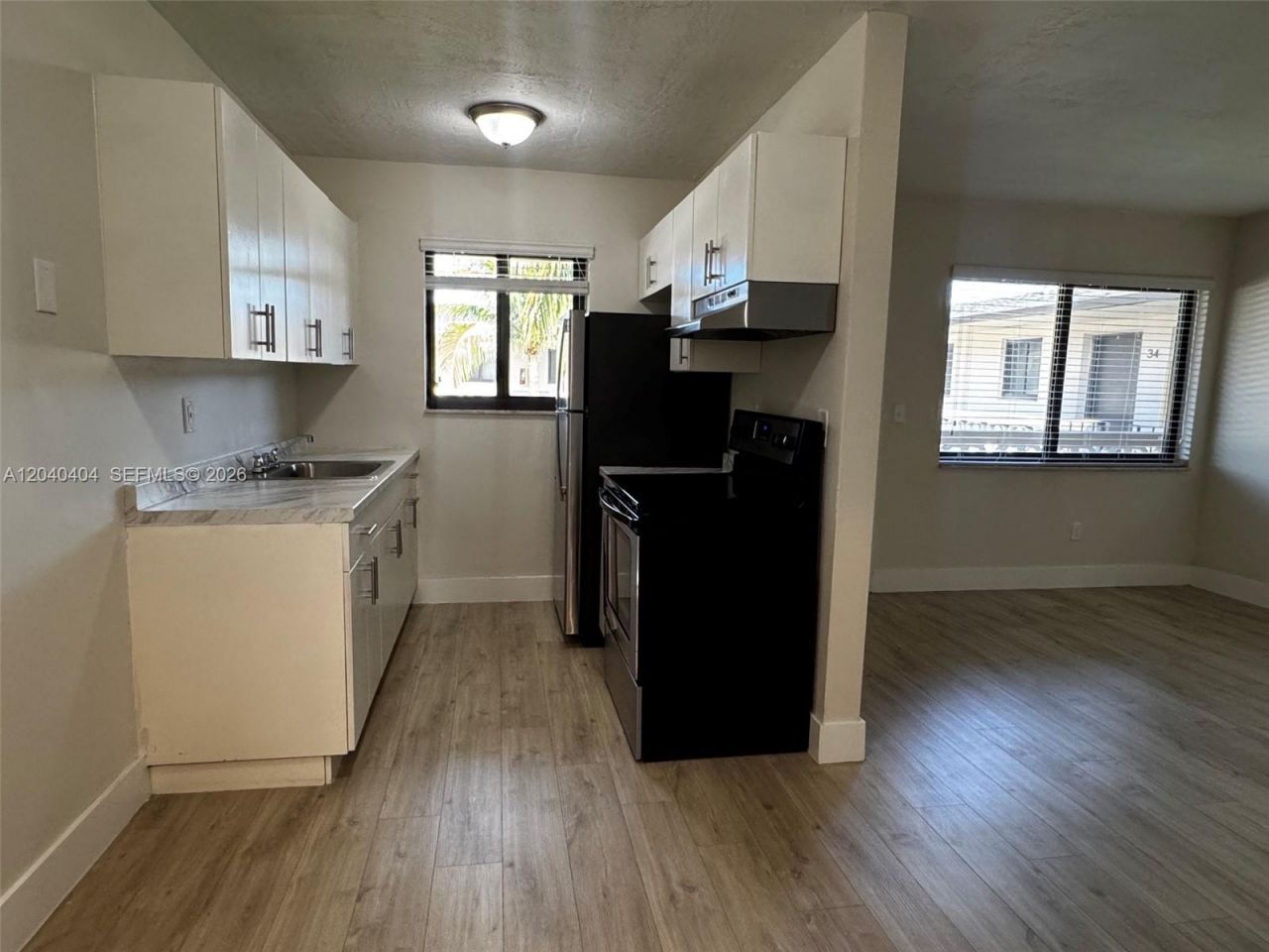 1330 W 29th St, Unit 37, Hialeah, FL 33012 Photo