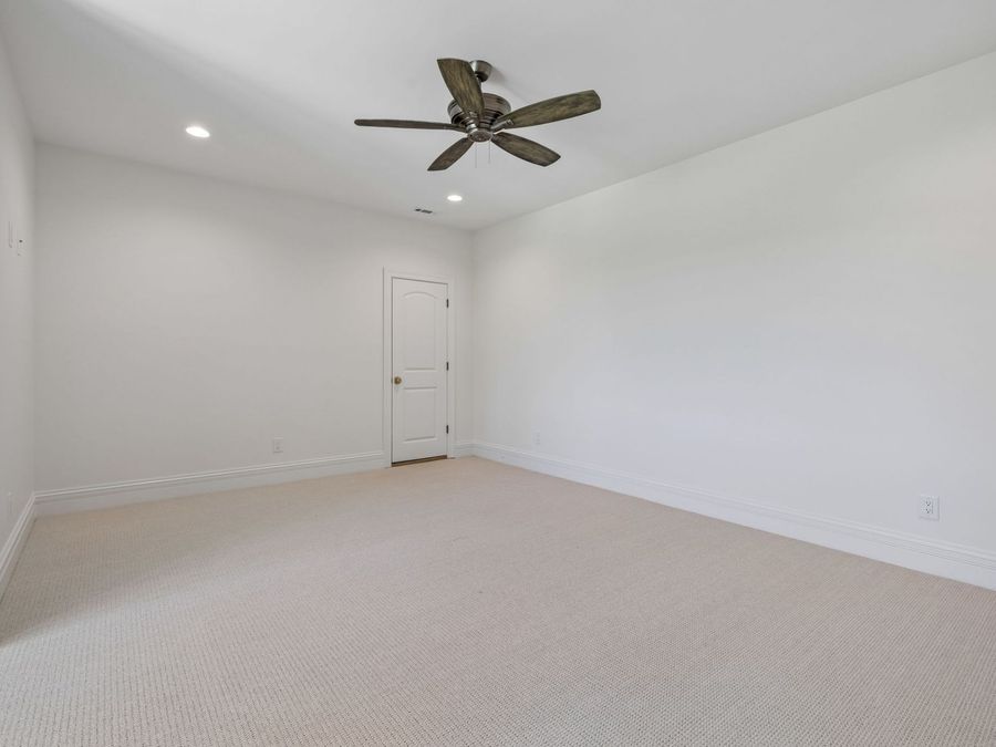 Property Image 68