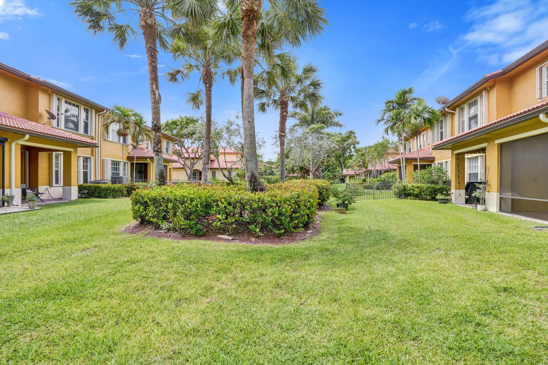 5779 NW 120th Avenue, Coral Springs, FL 33076 Photo