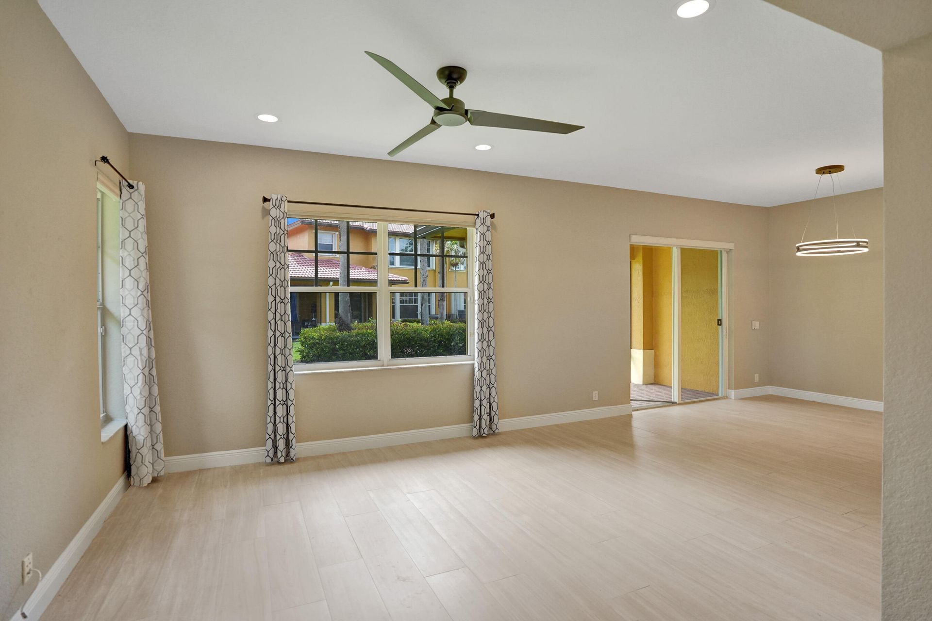 5779 NW 120th Avenue, Coral Springs, FL 33076 Photo