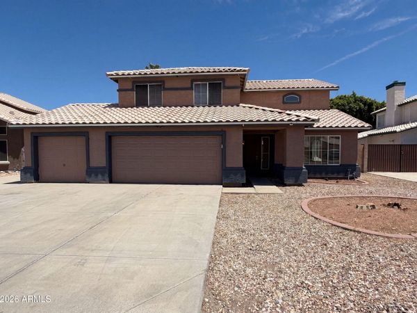 10860 W LONE CACTUS Drive, Peoria, AZ 85373