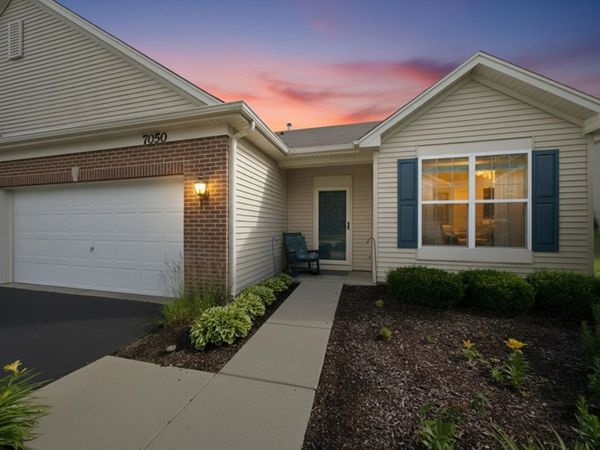 7050 Hidden Green Circle , Fox Lake, IL 60020