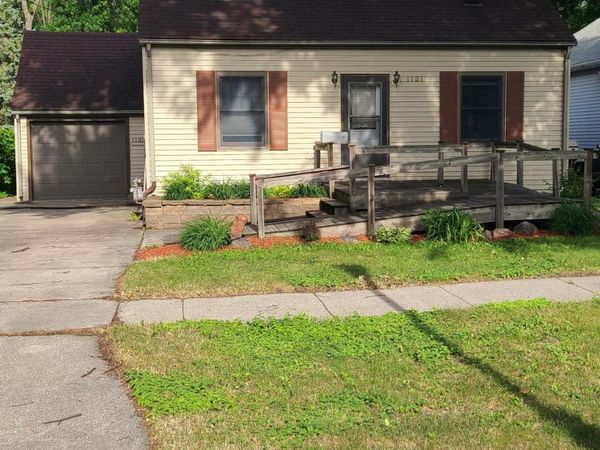 1121 1st Street N, Fargo, ND 58102