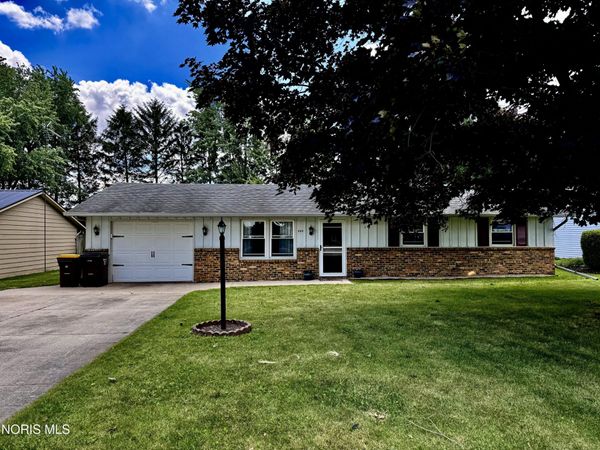 509 Maple Lane , Hicksville, OH 43526