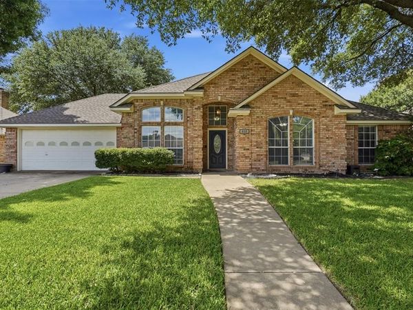 410 Roundabout Drive, Midlothian, TX 76065