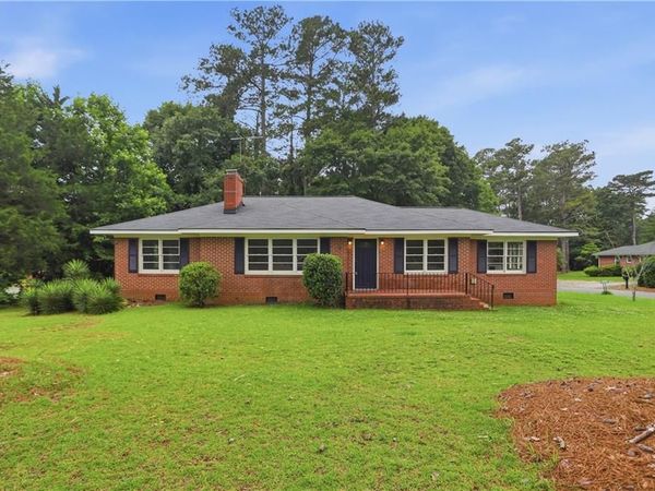 1101 Skyline Drive , Griffin, GA 30224