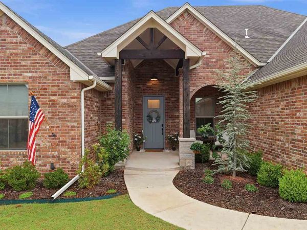 5716 Goldstone Court, Mustang, OK 73064