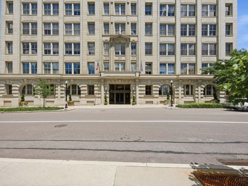 400 Pike Street, Unit 612, Cincinnati, OH 45202 Photo 2