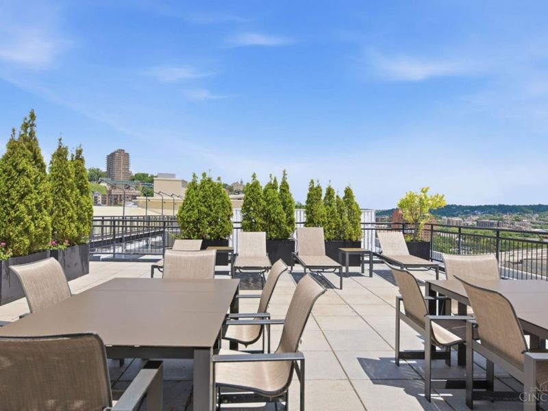 400 Pike Street, Unit 612, Cincinnati, OH 45202 Photo 21