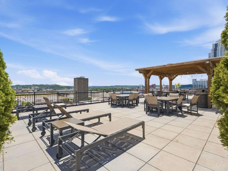400 Pike Street, Unit 612, Cincinnati, OH 45202 Photo 22