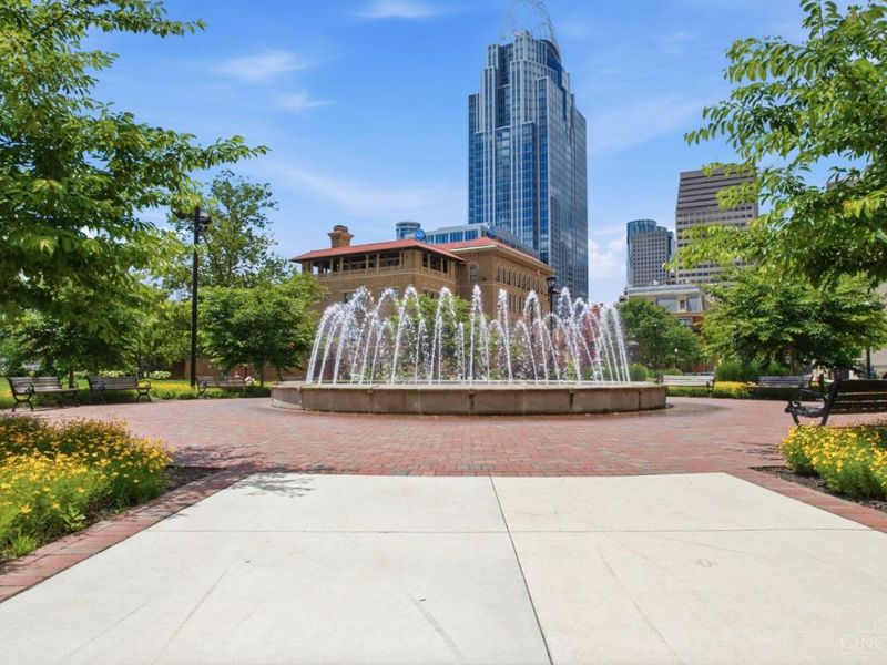 400 Pike Street, Unit 612, Cincinnati, OH 45202 Photo 86