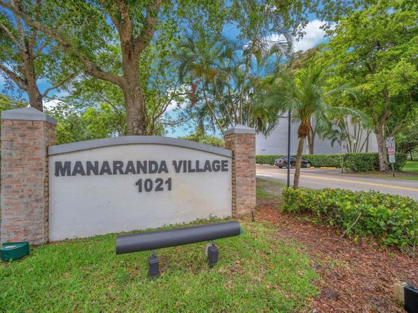 1021 Mockingbird Lane, Unit 303, Plantation, FL 33324