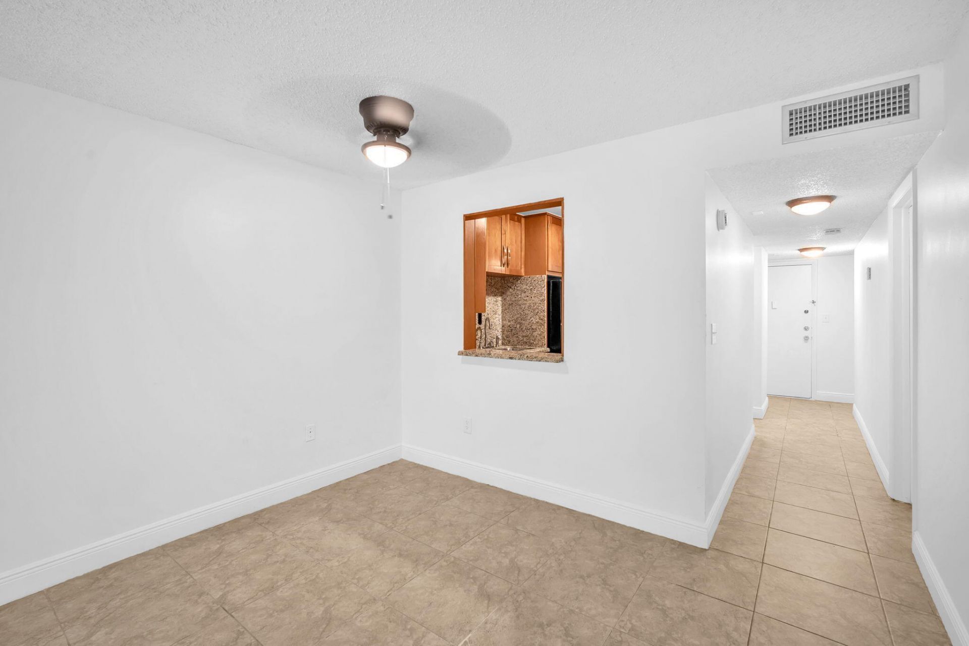 1021 Mockingbird Lane, Unit 303, Plantation, FL 33324 Photo