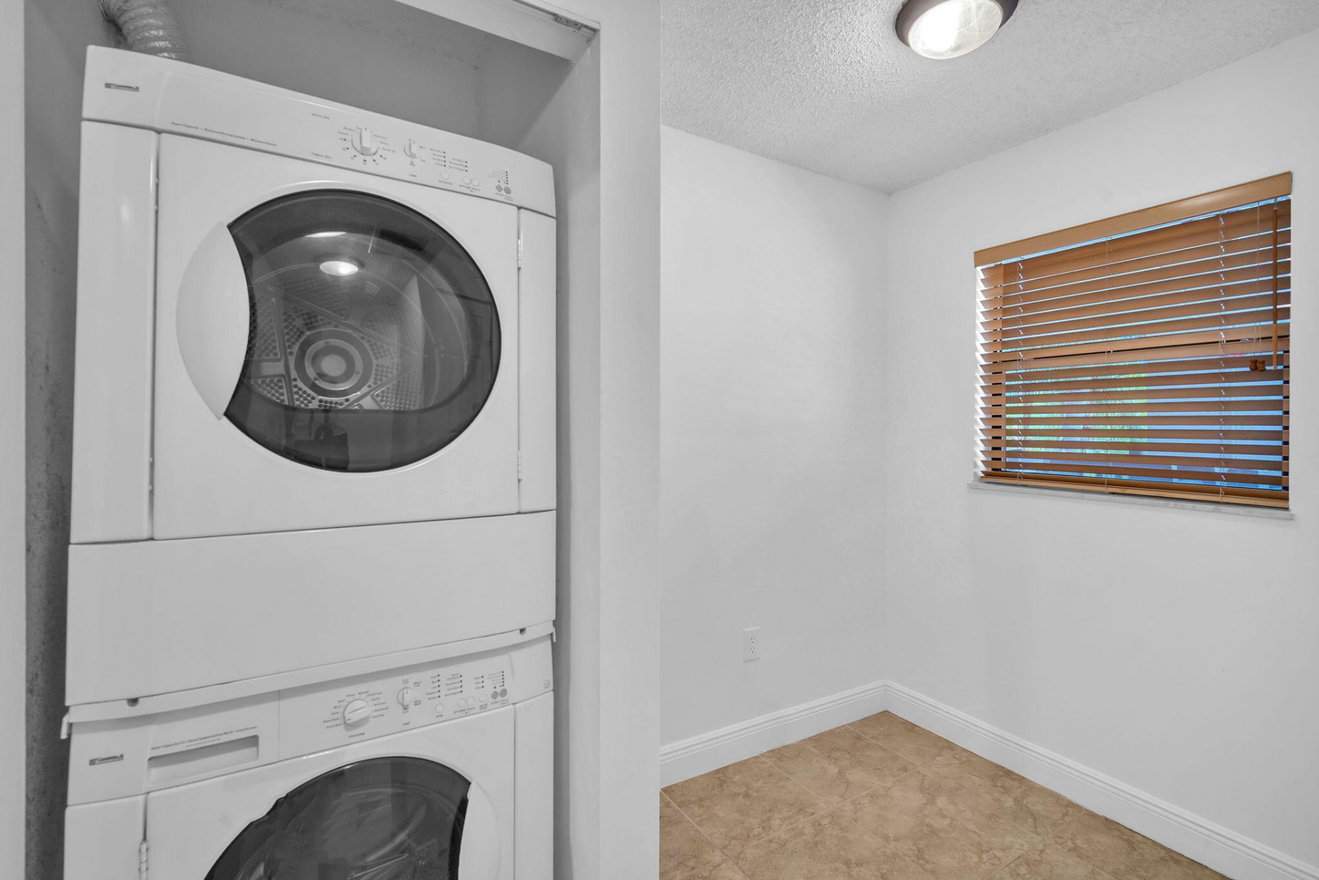 1021 Mockingbird Lane, Unit 303, Plantation, FL 33324 Photo
