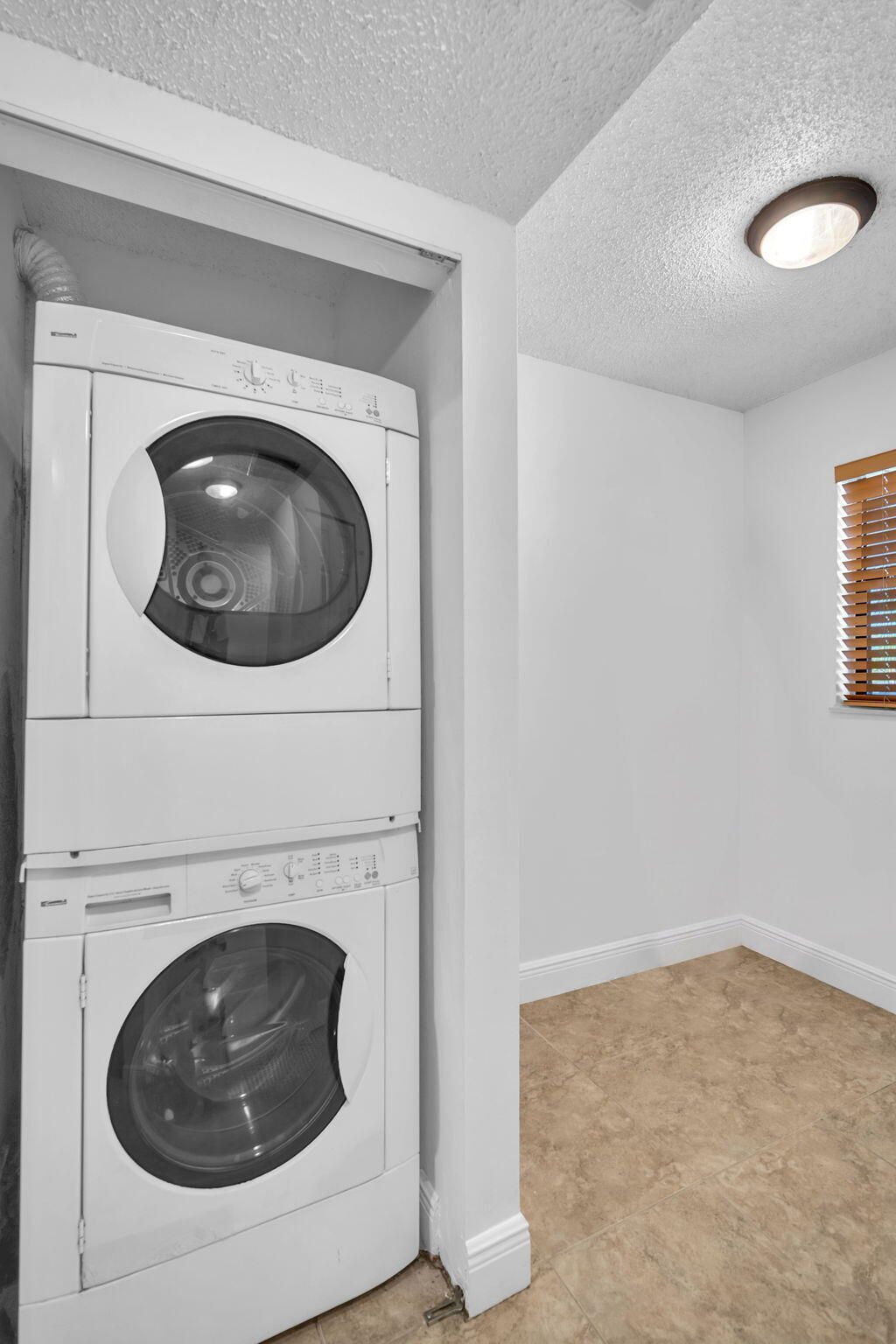 1021 Mockingbird Lane, Unit 303, Plantation, FL 33324 Photo