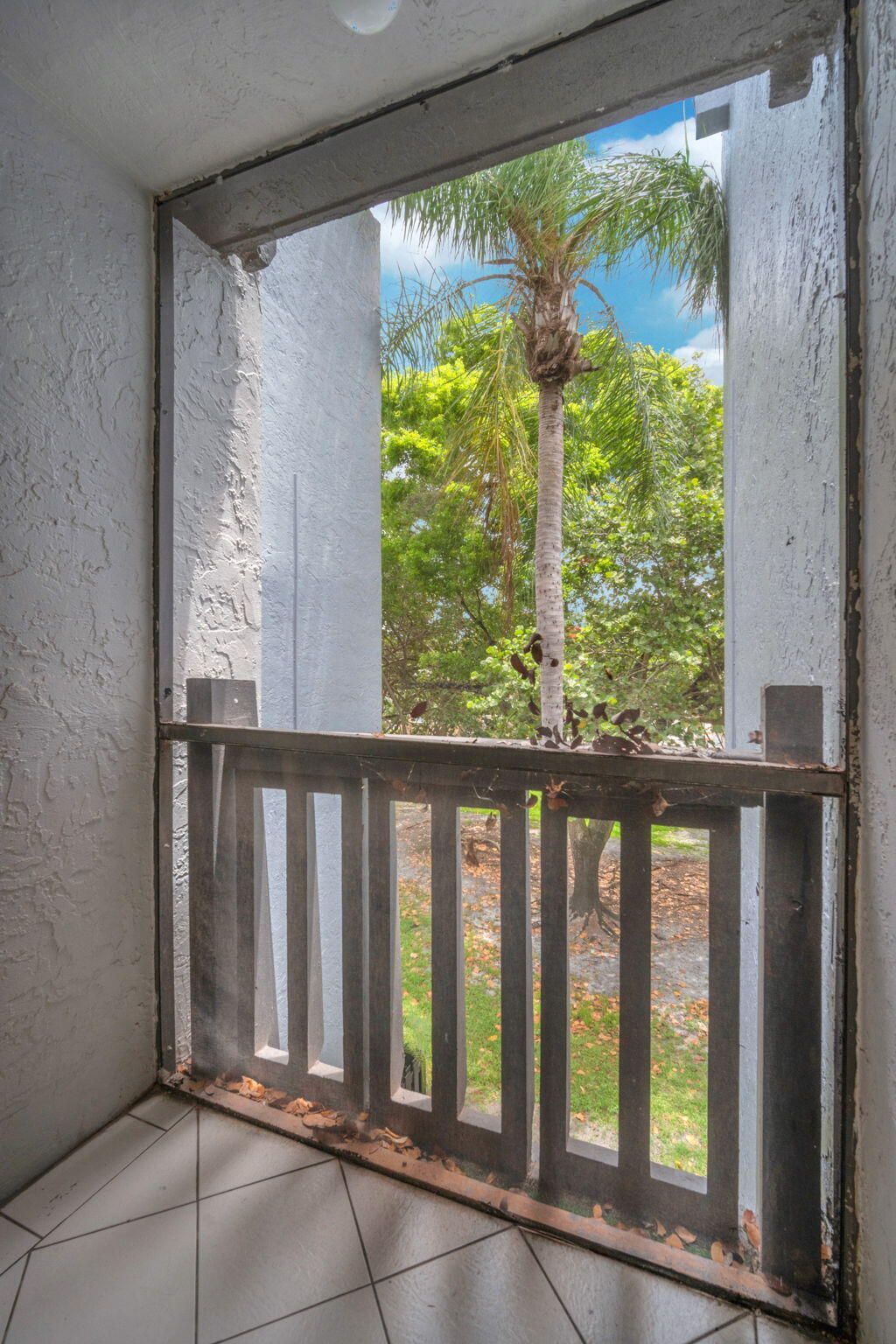 1021 Mockingbird Lane, Unit 303, Plantation, FL 33324 Photo