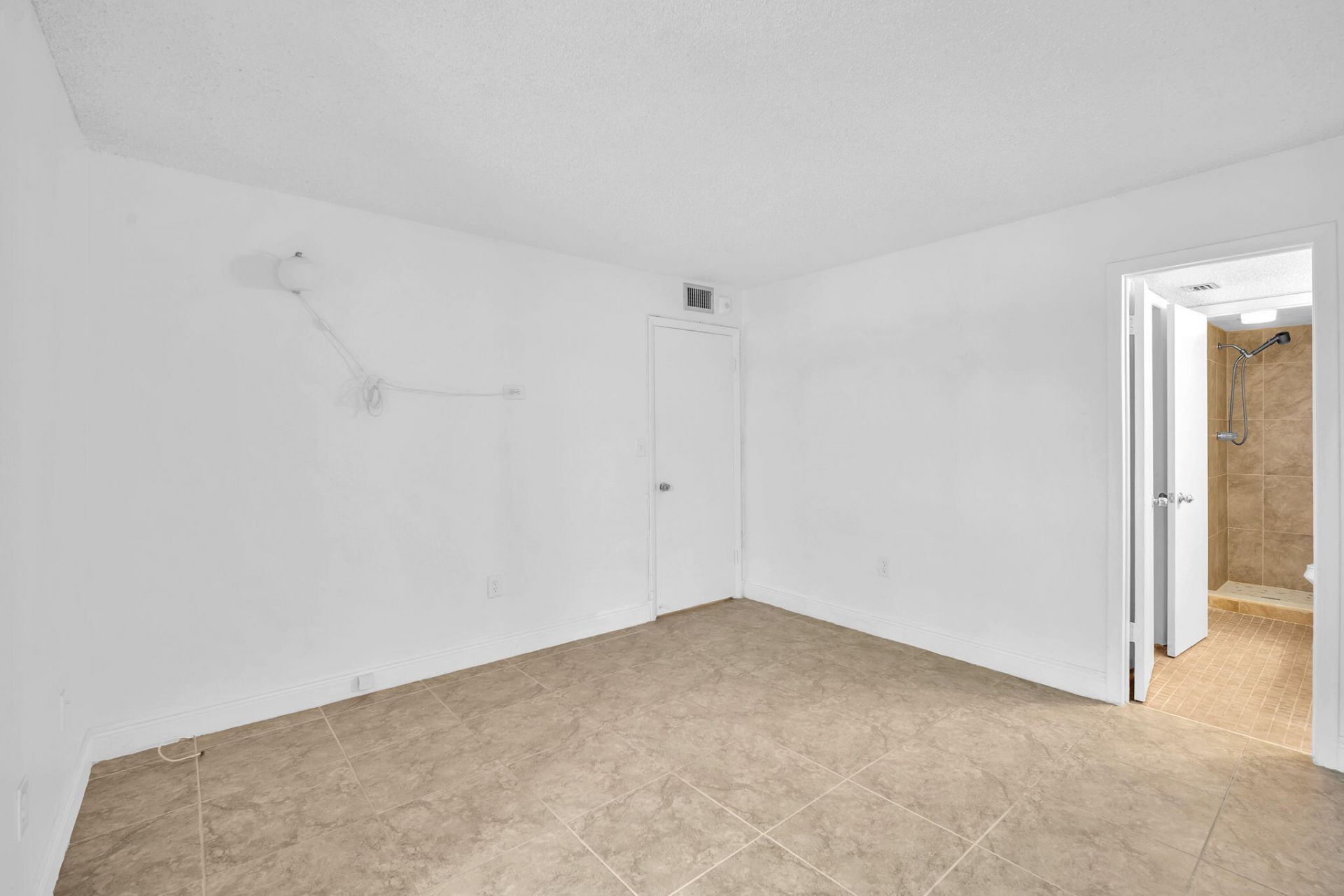 1021 Mockingbird Lane, Unit 303, Plantation, FL 33324 Photo