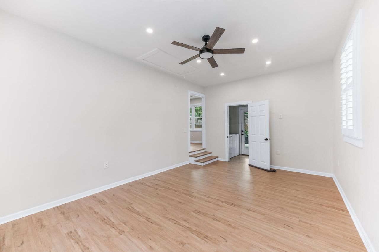 514 Mansfield Street Photo 18