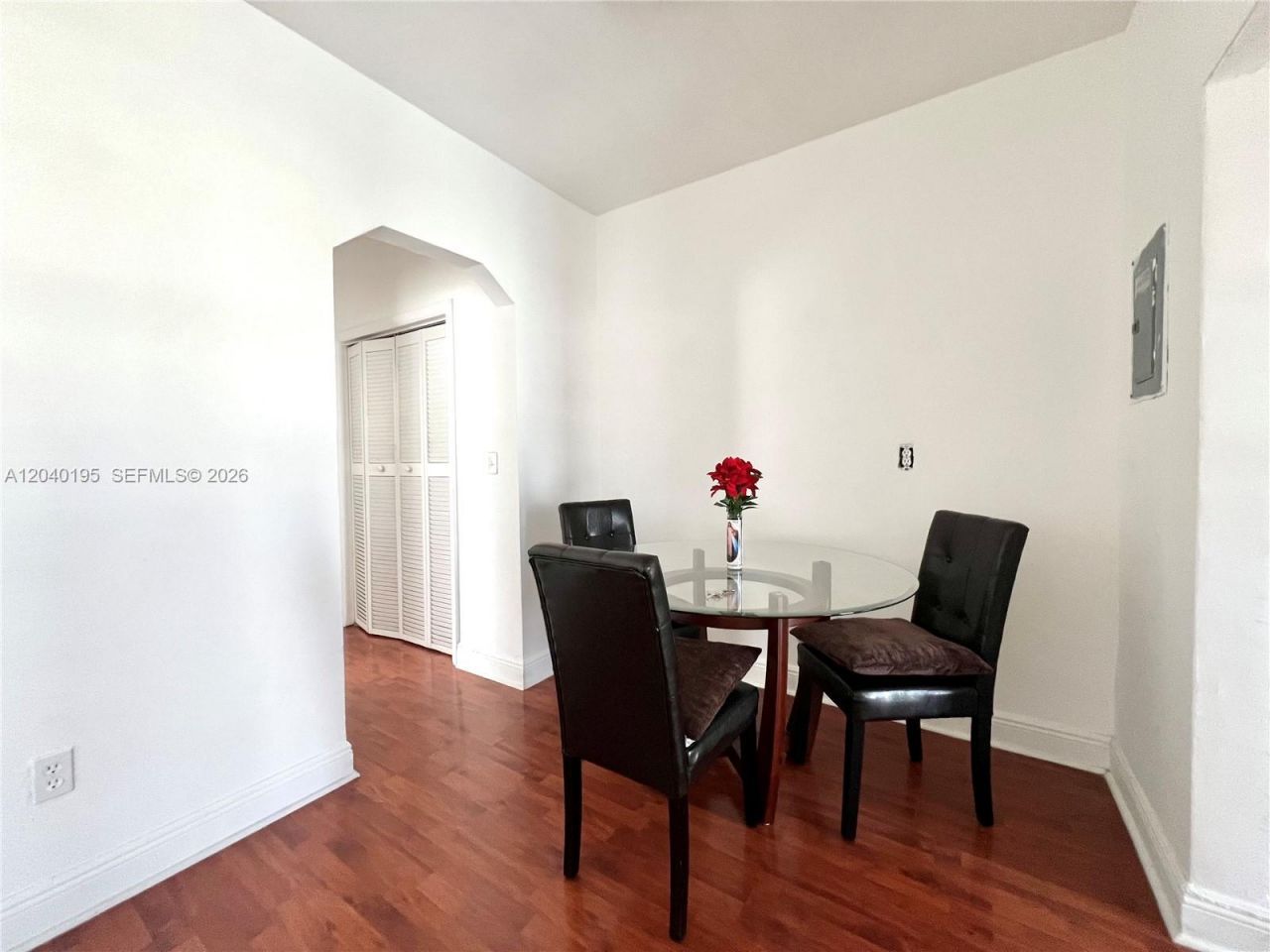 450 77th St , Unit 6, Miami Beach, FL 33141 Photo