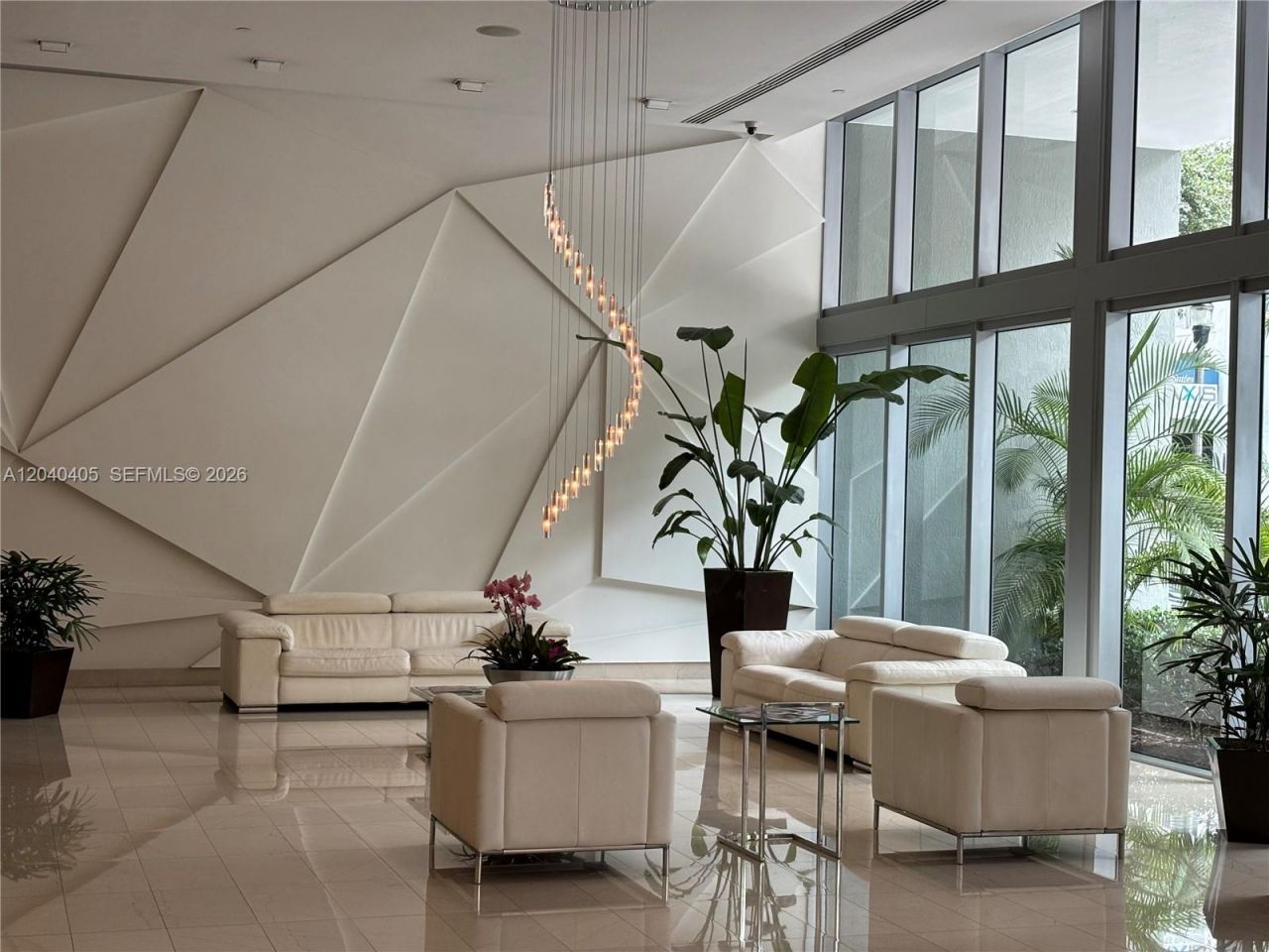 79 SW 12th St , Unit 2703-S, Miami, FL 33130 Photo