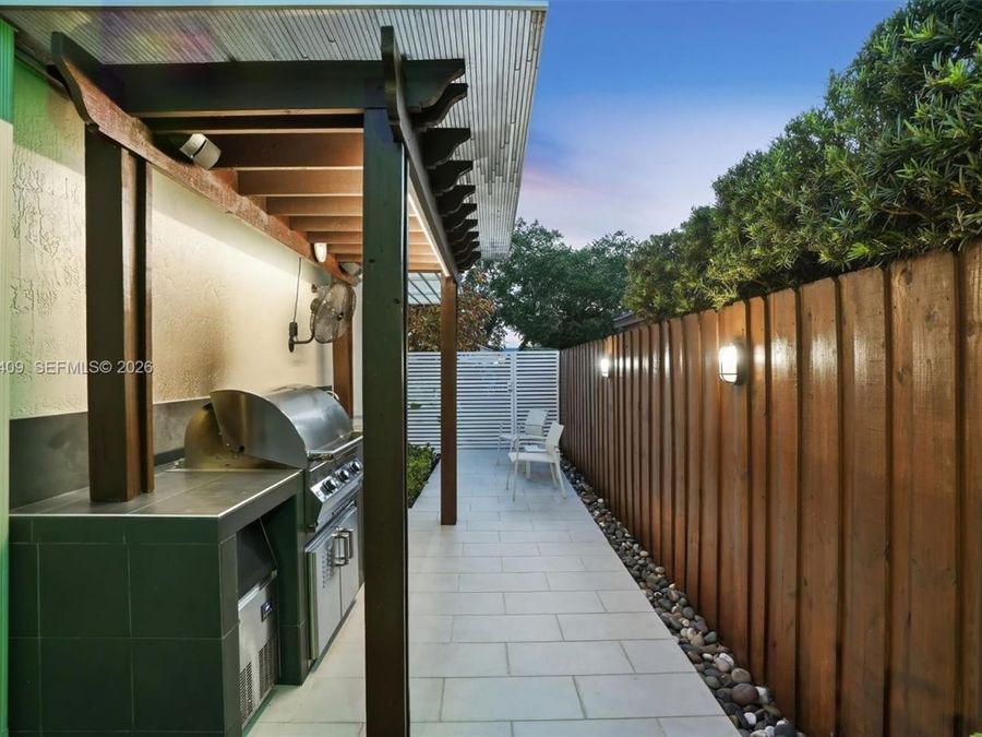 Property Image 75