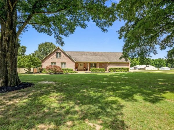 2439 GEORGE R JAMES RD, Eads, TN 38028