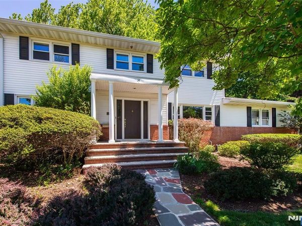 34 S Virginia Court, Englewood Cliffs, NJ 07632