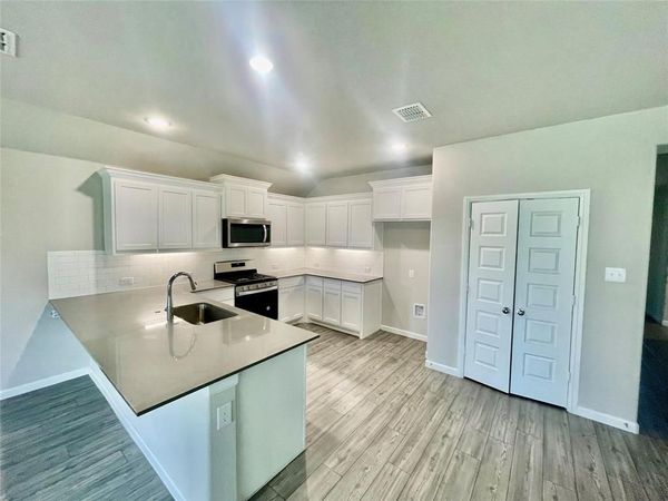 525 Ardsley Lane, Forney, TX 75126