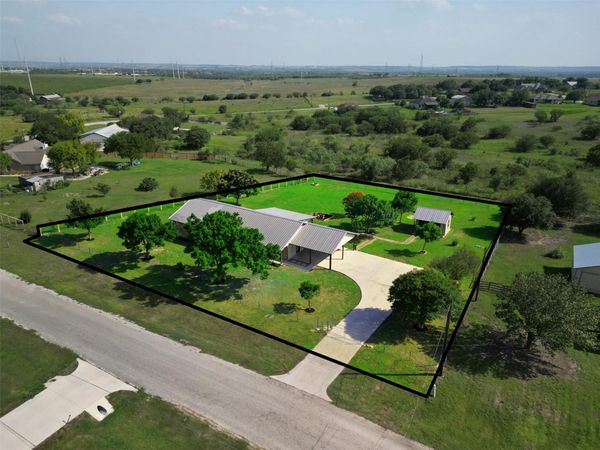 913 Ridge DR , San Marcos, TX 78666