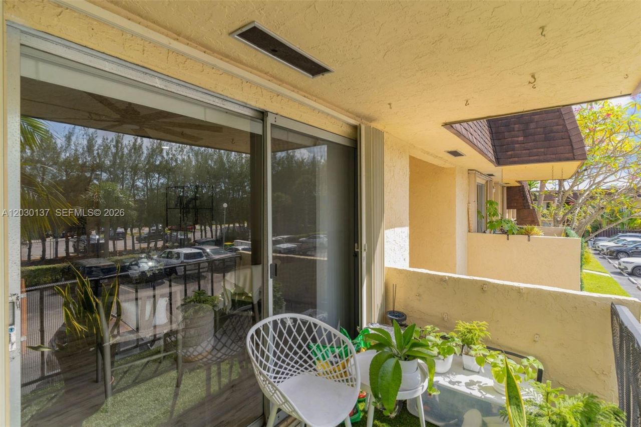 13726 SW 90th Ave, Unit 28, Miami, FL 33176 Photo