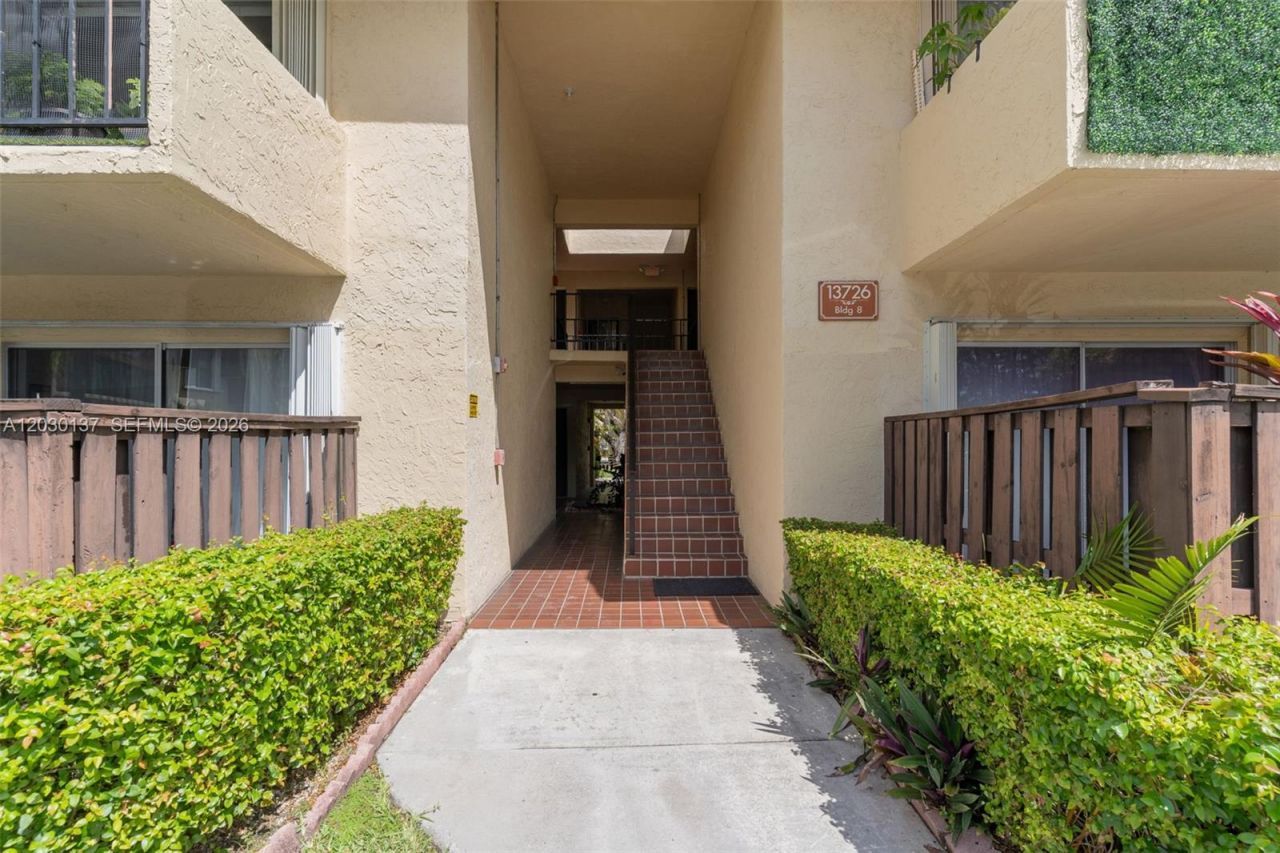 13726 SW 90th Ave, Unit 28, Miami, FL 33176 Photo