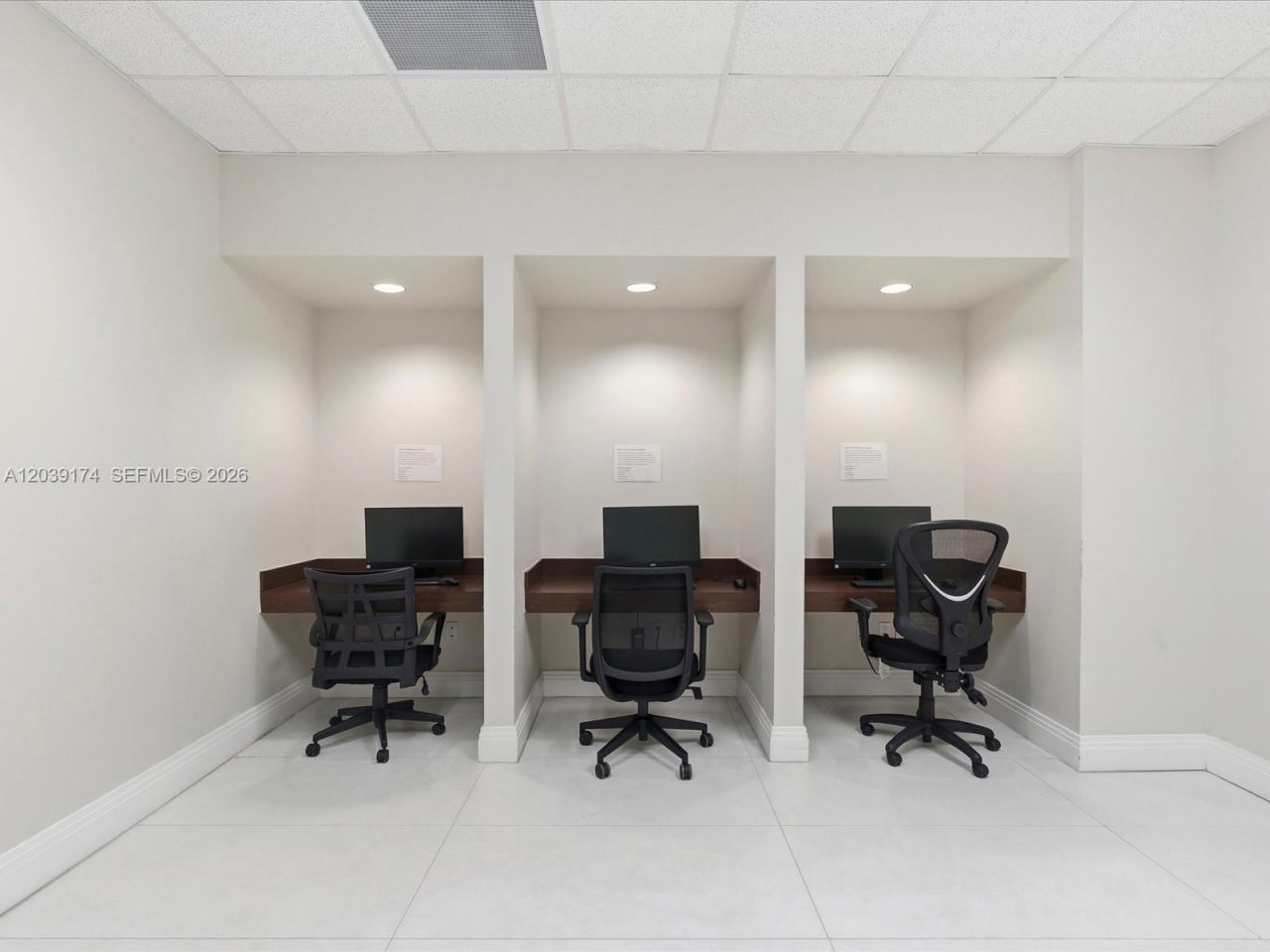 3000 S Ocean Dr, Unit 718, Hollywood, FL 33019 Photo
