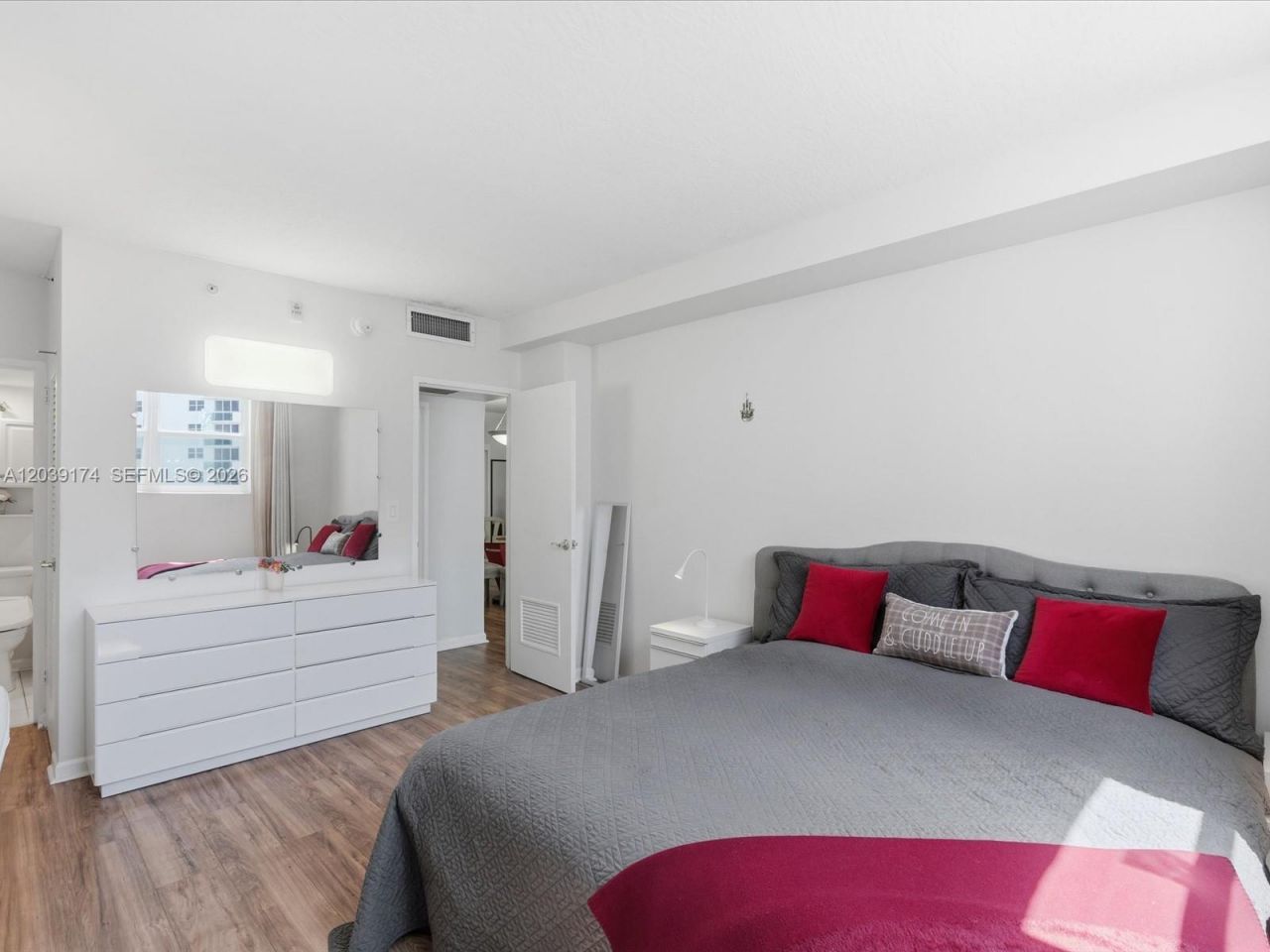 3000 S Ocean Dr, Unit 718, Hollywood, FL 33019 Photo