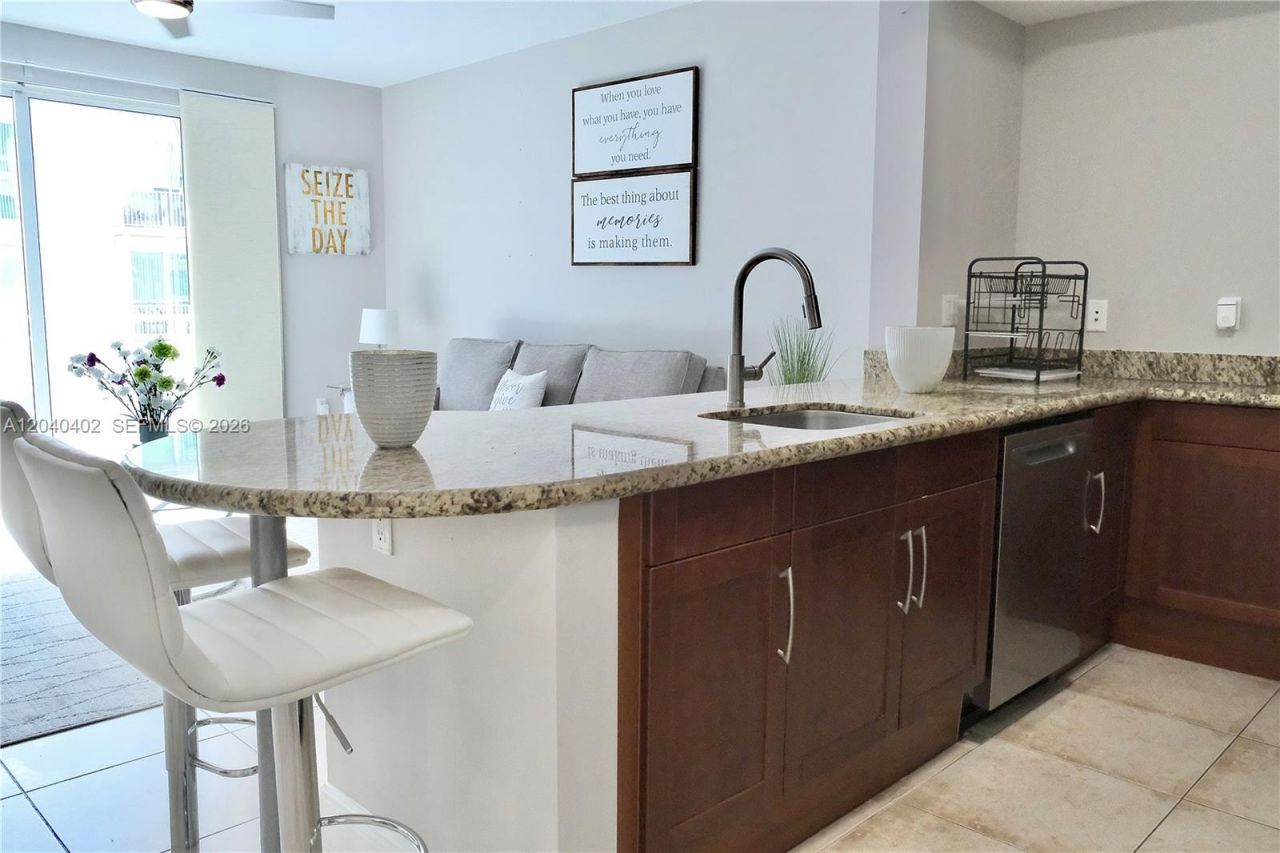 7275 SW 90th St , Unit C409, Miami, FL 33156 Photo