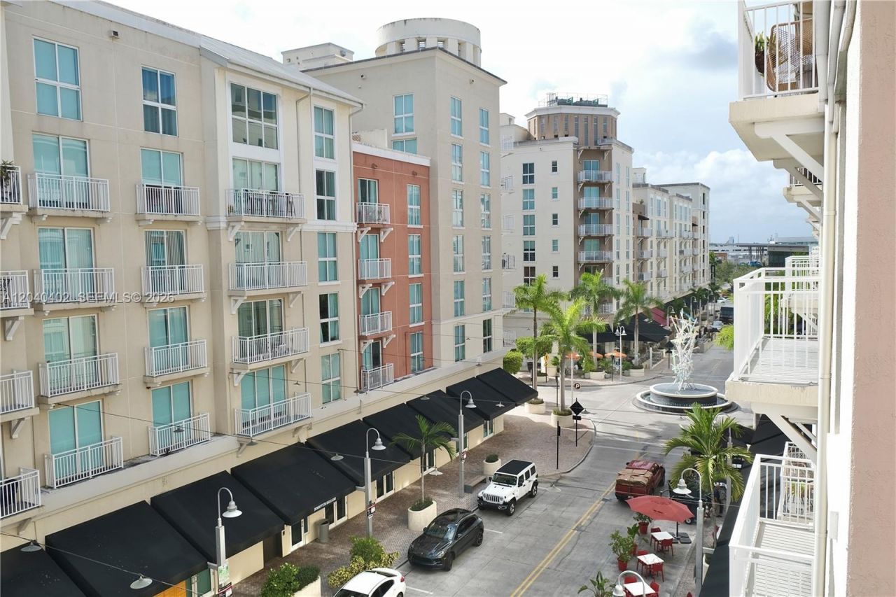 7275 SW 90th St , Unit C409, Miami, FL 33156 Photo