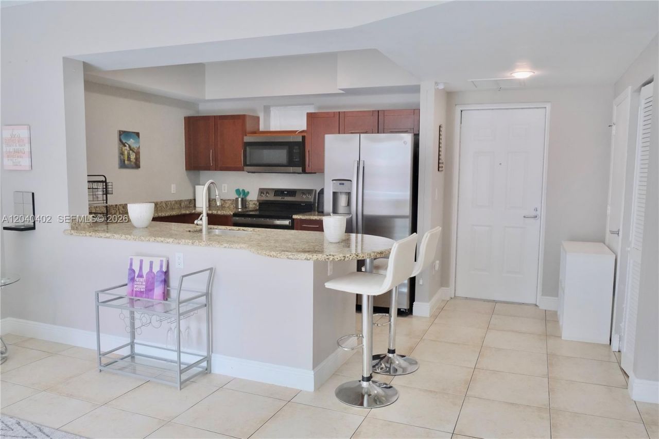 7275 SW 90th St , Unit C409, Miami, FL 33156 Photo