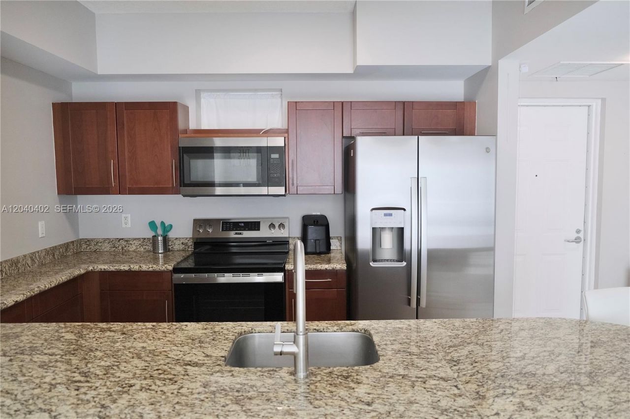 7275 SW 90th St , Unit C409, Miami, FL 33156 Photo