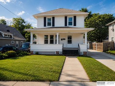 2724 N 62 Street, Omaha, NE 68104