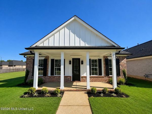 3482 Hatton Drive, Nesbit, MS 38651