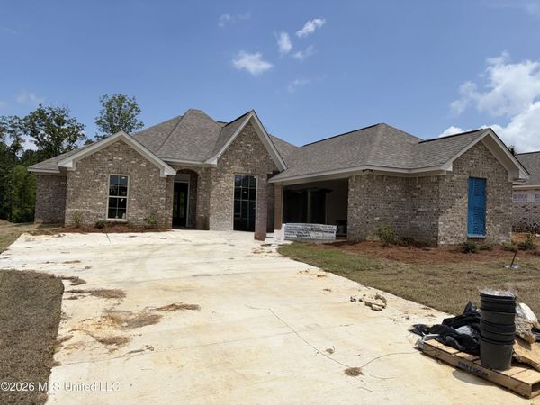 572 Patrick Farms Drive, Pearl, MS 39208
