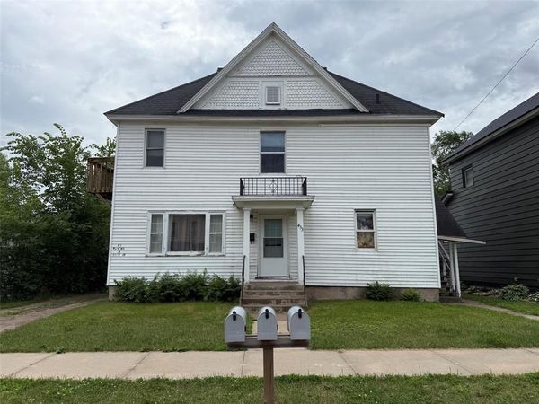433 Vine Street, Unit 3, Eau Claire, WI 54703