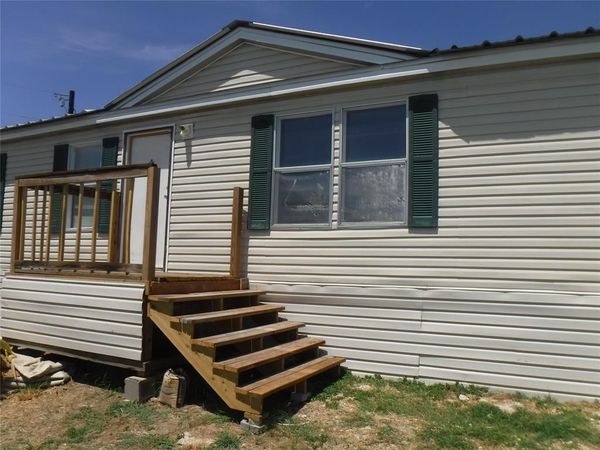 110 W Settlers TRL W, Elgin, TX 78621