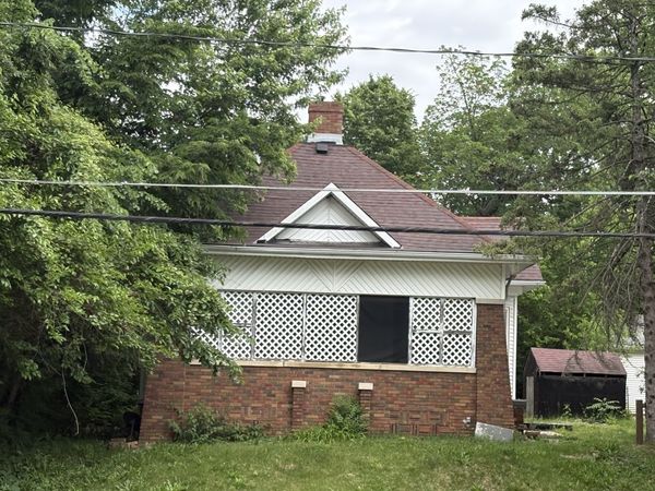 1211 N Park Street , Streator, IL 61364
