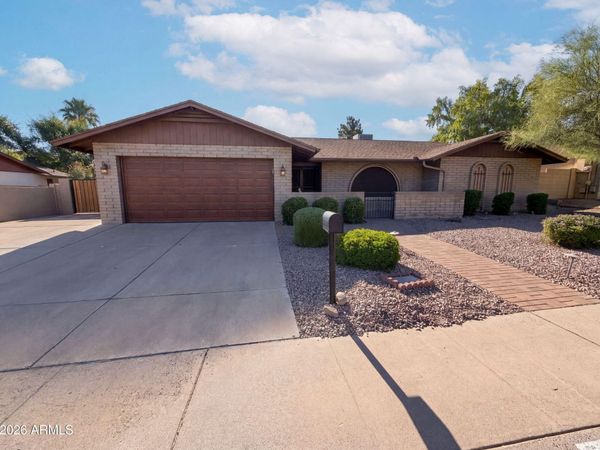 16207 N 11TH Place, Phoenix, AZ 85022