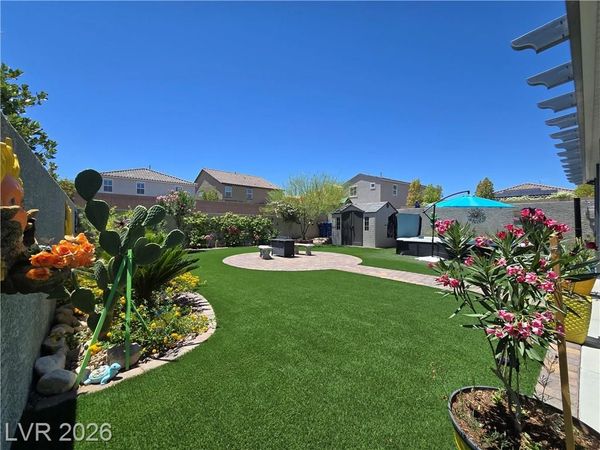 9743 Newcastle Spring Avenue, Las Vegas, NV 89178