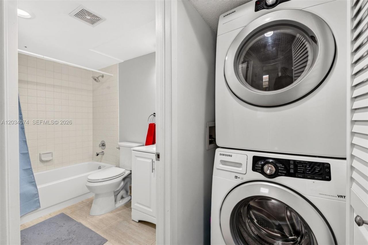 700 SW 128th Ave, Unit 306C, Pembroke Pines, FL 33027 Photo