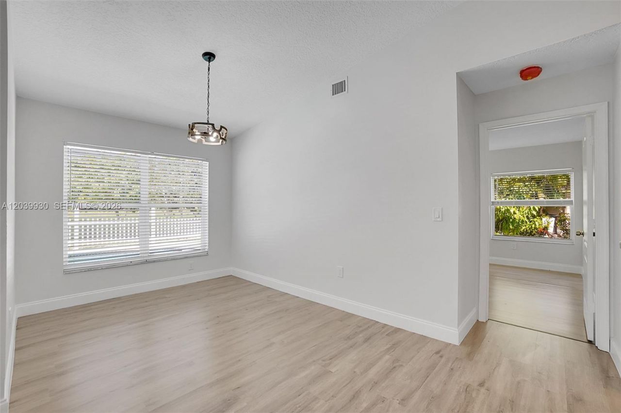 1574 NW 103rd Ter , Coral Springs, FL 33071 Photo