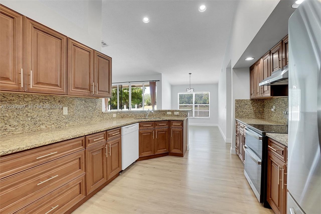 1574 NW 103rd Ter , Coral Springs, FL 33071 Photo