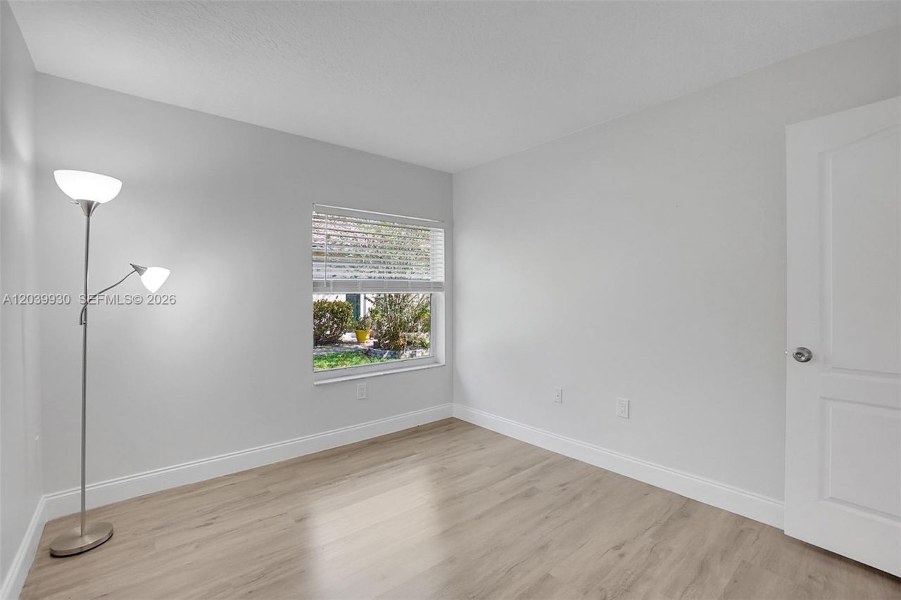 1574 NW 103rd Ter , Coral Springs, FL 33071 Photo